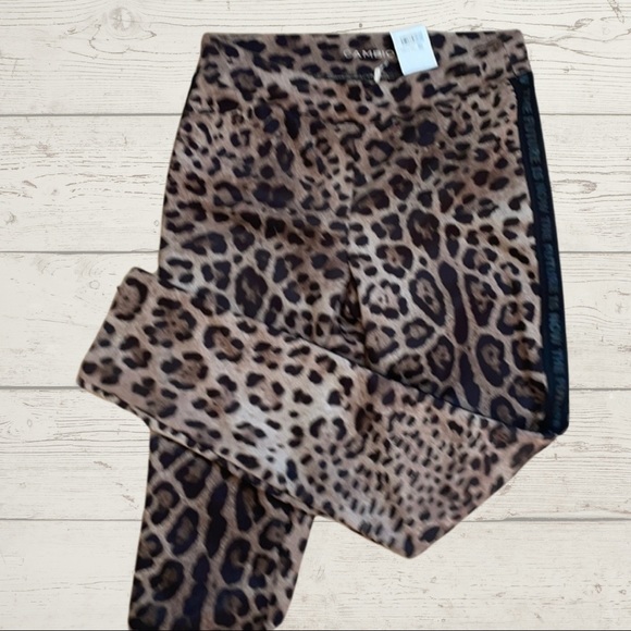 Cambio “The Future is Now” Pull-on Leopard Pant - Picture 5 of 14